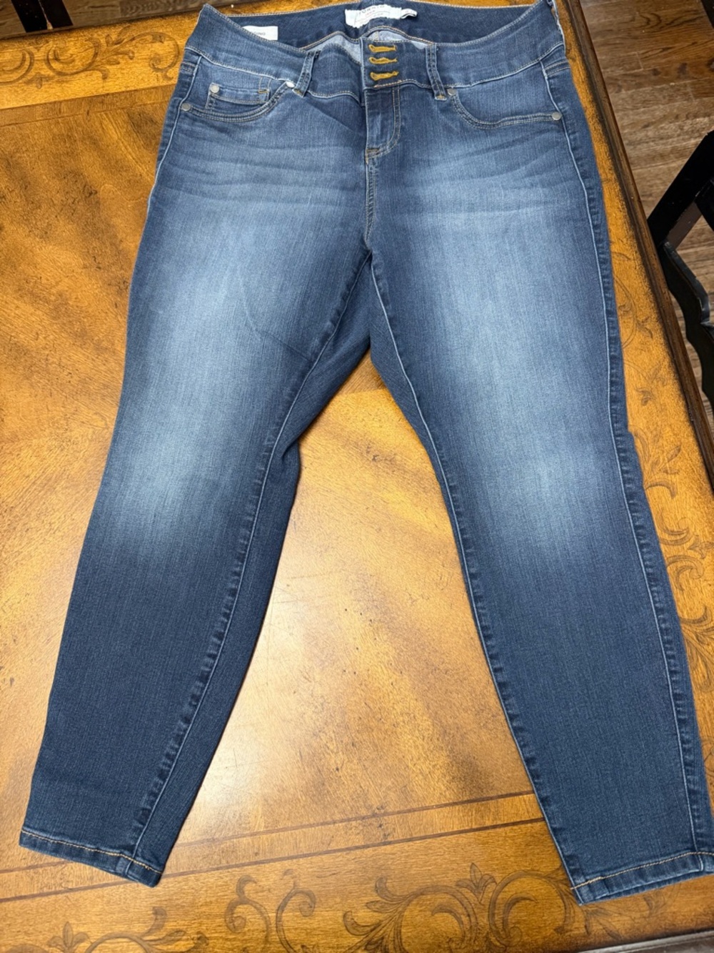 Torrid - Classic Stretch Denim Jegging